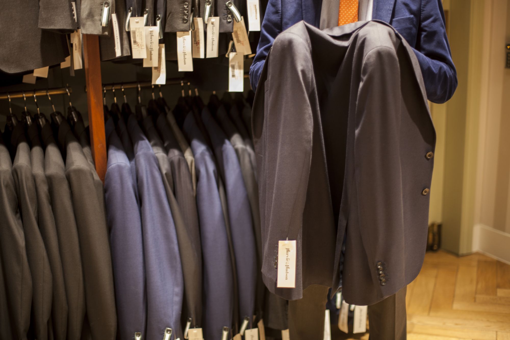 How to fold a Suit Jacket for Business Travel